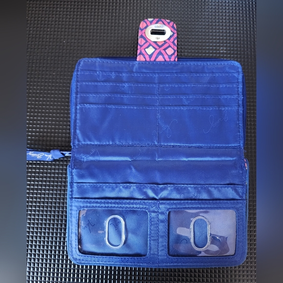 Vera Bradley Turn Lock Wallet. Katalina Pink - Picture 8 of 10